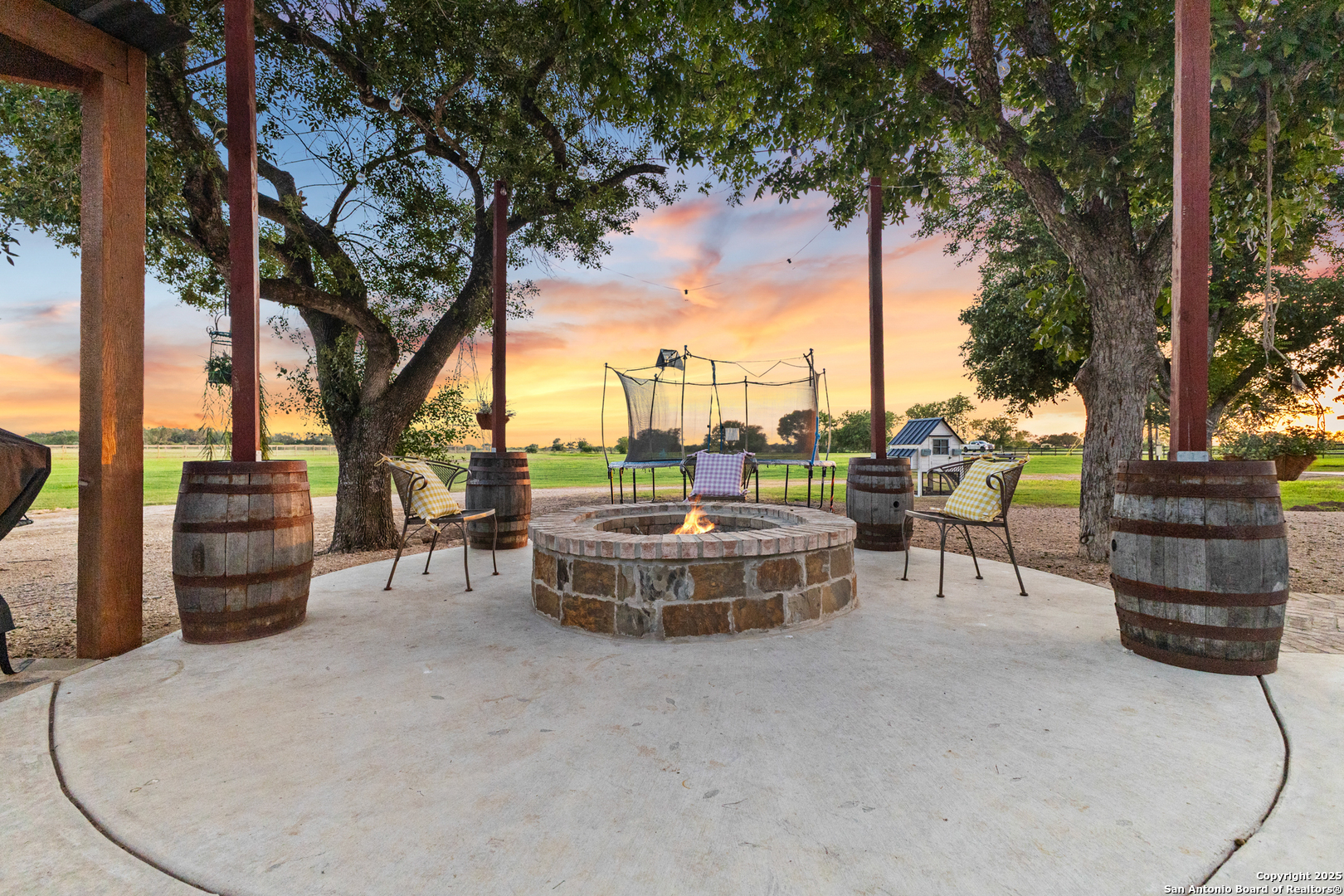 1591 Leissner School Seguin TX 78155