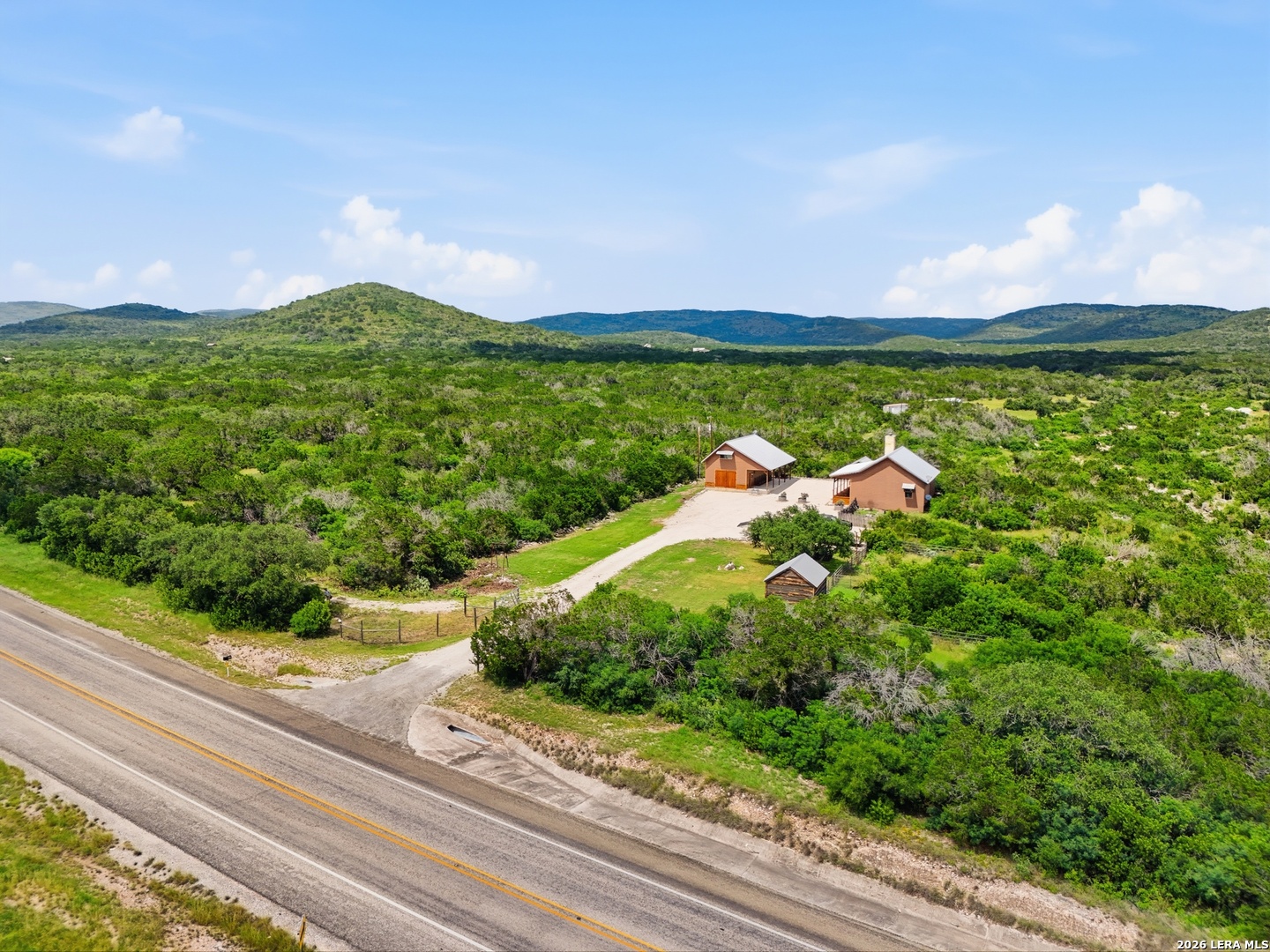 17398 Tx Highway 127 Sabinal TX 78881