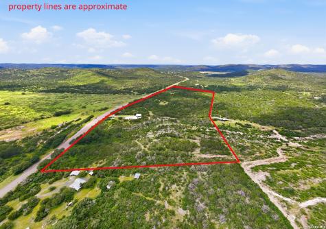 17398 Tx Highway 127 Sabinal TX 78881