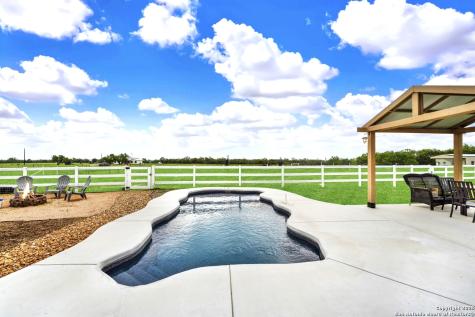 1474 County Road 342 La Vernia TX 78121