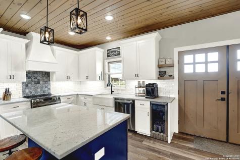 1474 County Road 342 La Vernia TX 78121