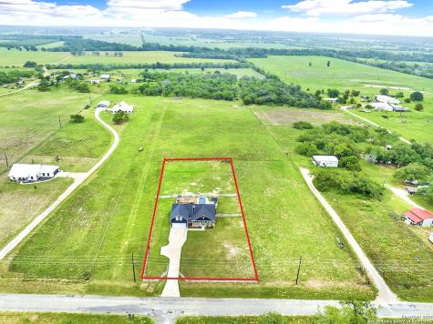 1474 County Road 342 La Vernia TX 78121
