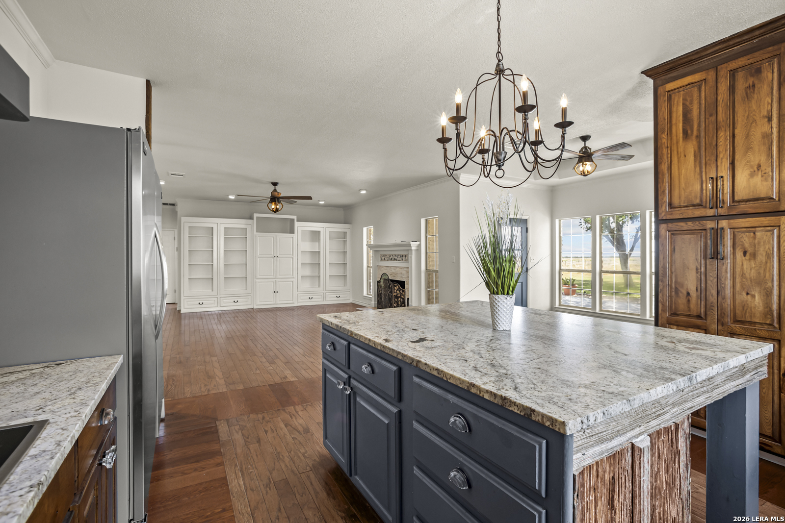 809 County Road 213 Mccoy TX 78113