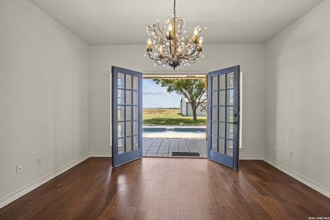 809 County Road 213 Mccoy TX 78113