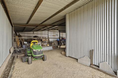 809 County Road 213 Mccoy TX 78113