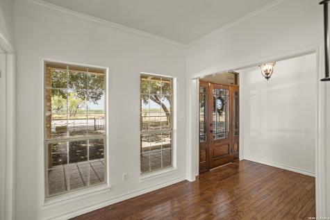 809 County Road 213 Mccoy TX 78113