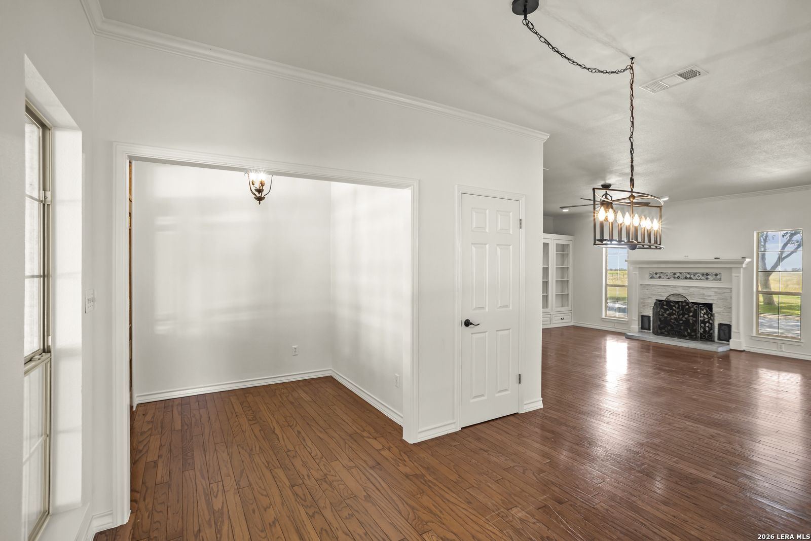 809 County Road 213 Mccoy TX 78113