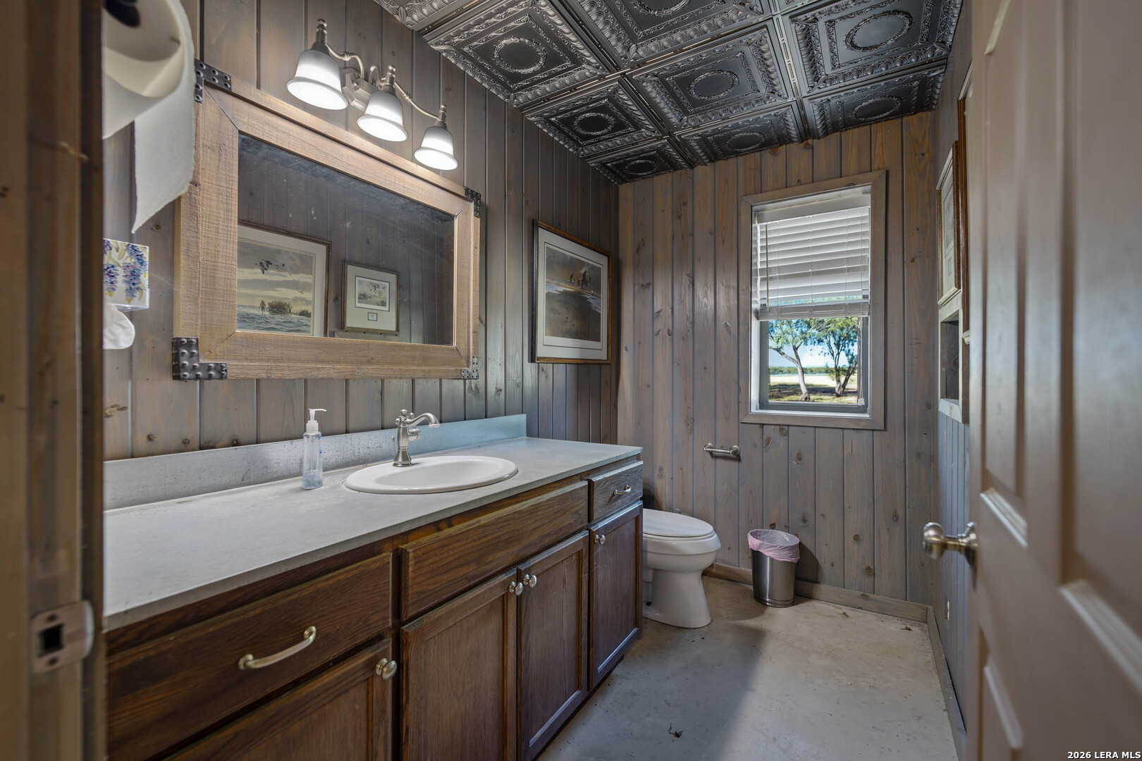 106 County Road 253 Poth TX 78147