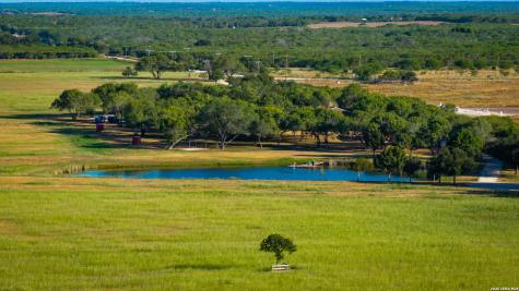 106 County Road 253 Poth TX 78147