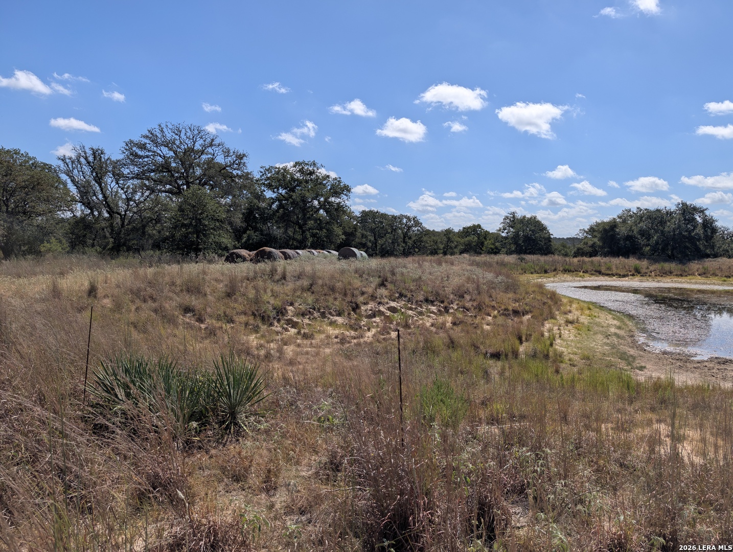2404 County Road 320 Floresville TX 78114