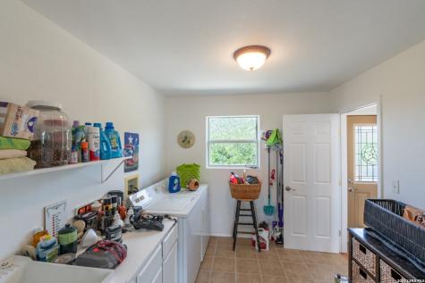 992 Bunk Road Utopia TX 78884