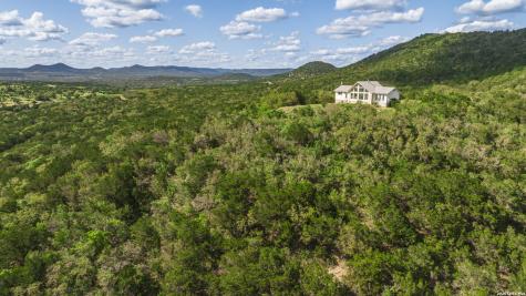 992 Bunk Road Utopia TX 78884
