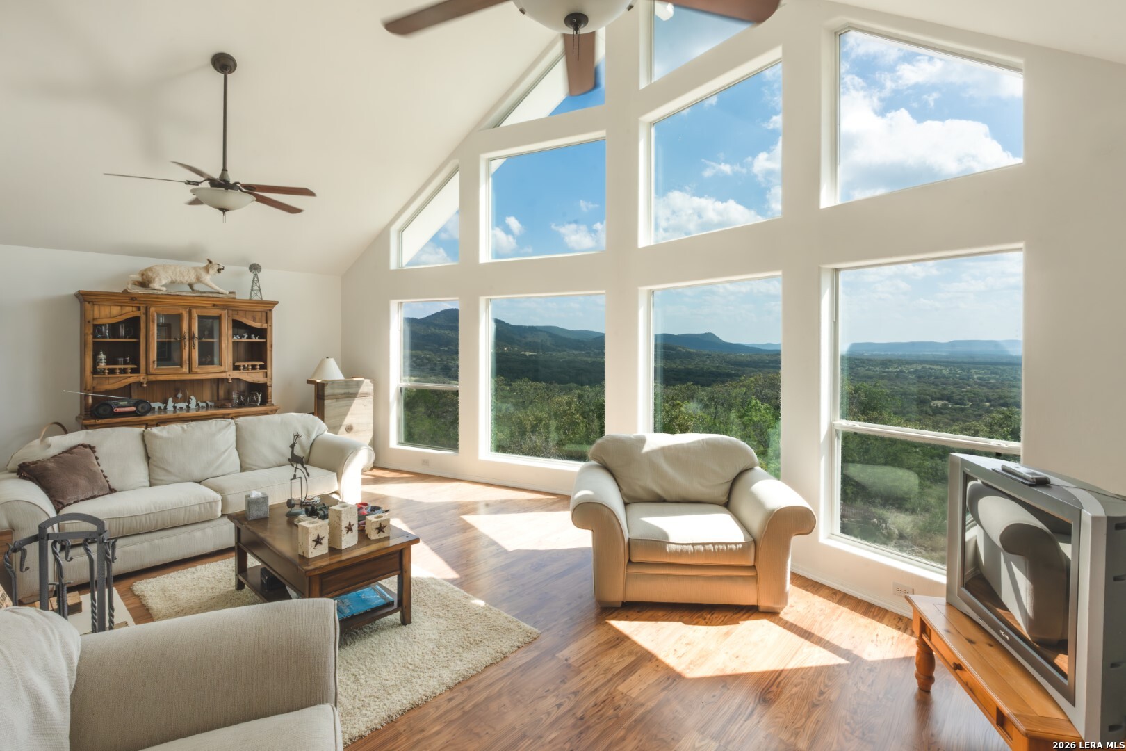 992 Bunk Road Utopia TX 78884