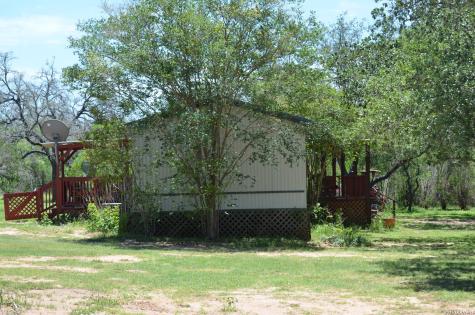 1140 County Road 765 Moore TX 78057