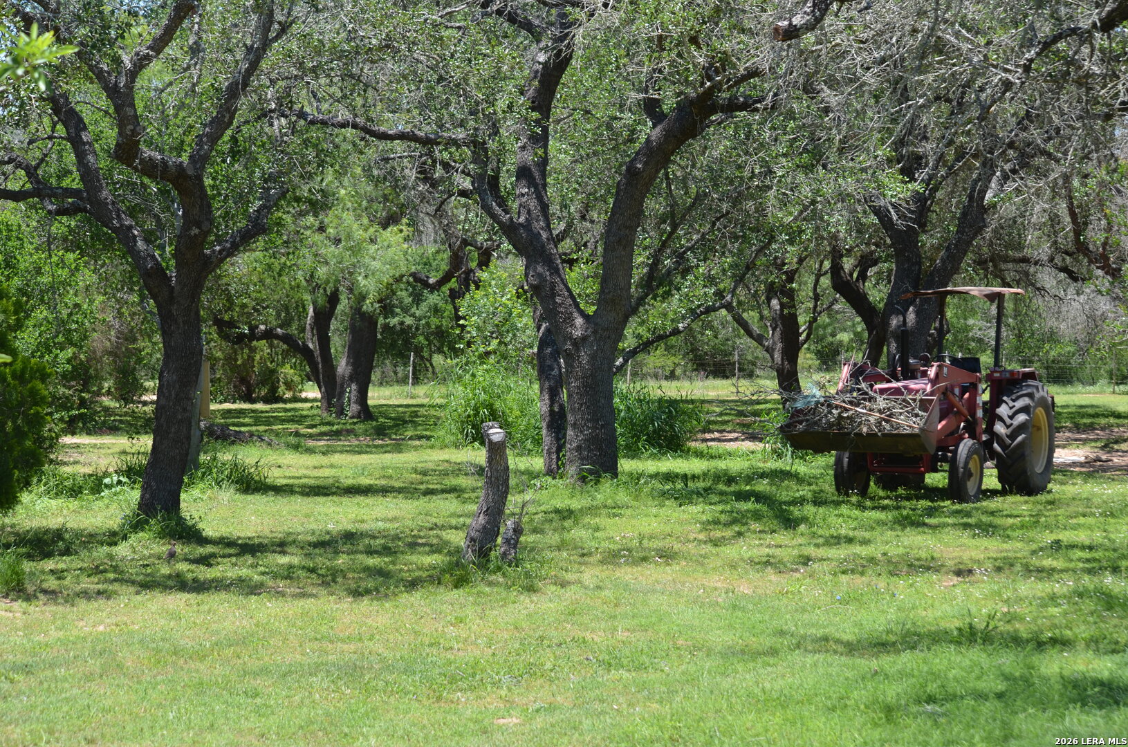 1140 County Road 765 Moore TX 78057