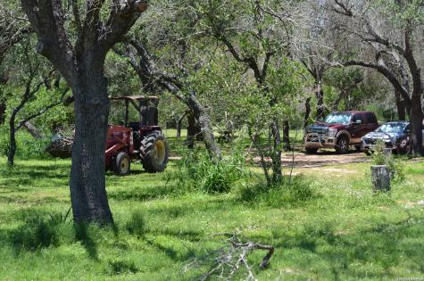 1140 County Road 765 Moore TX 78057