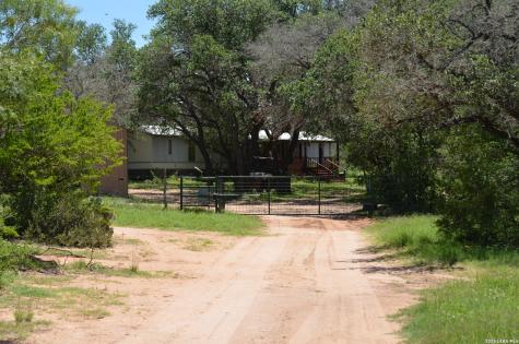 1140 County Road 765 Moore TX 78057