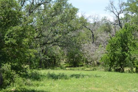 1140 County Road 765 Moore TX 78057