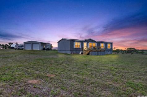435 Fm 539 Floresville TX 78114