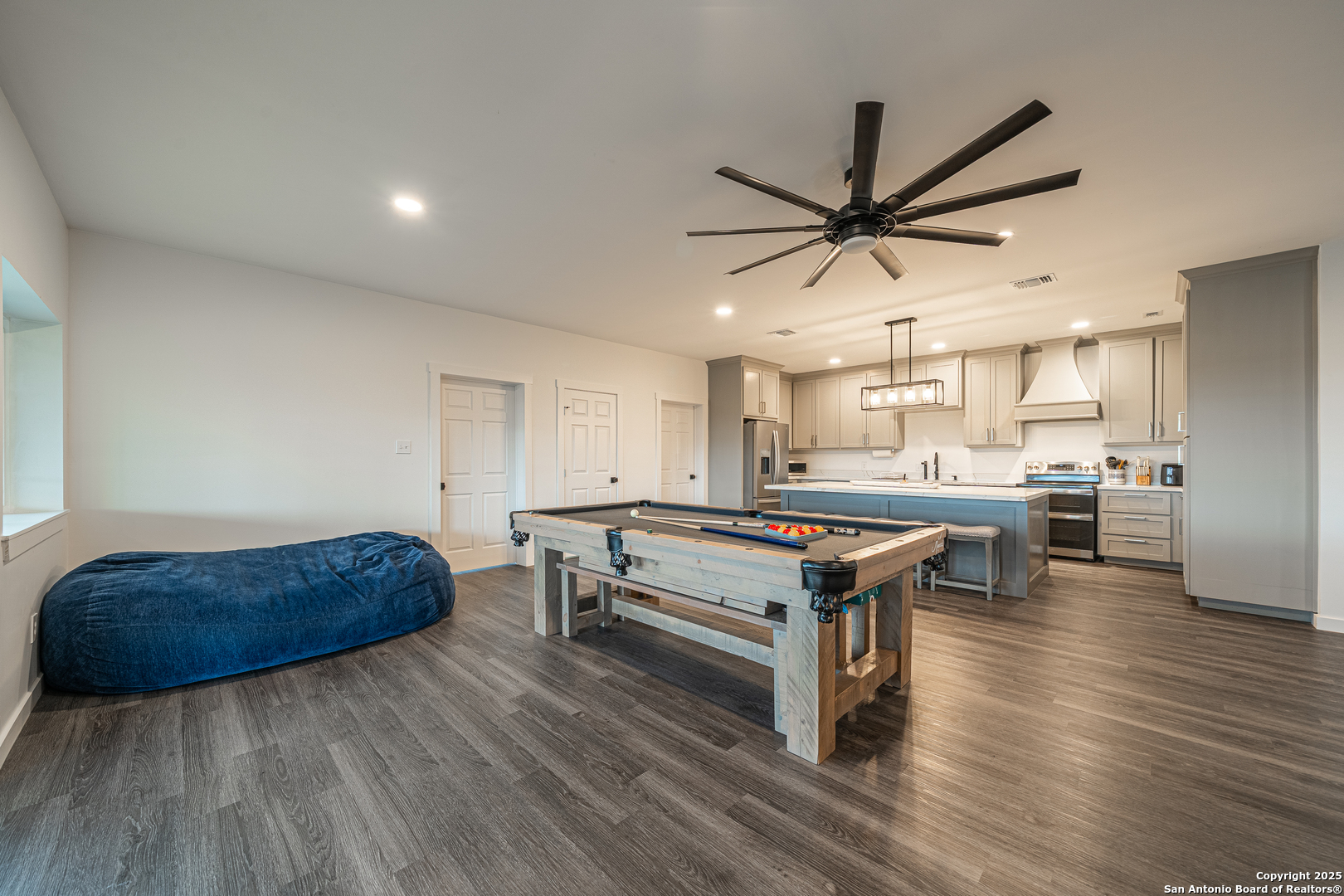 247 Betty Bandera TX 78003