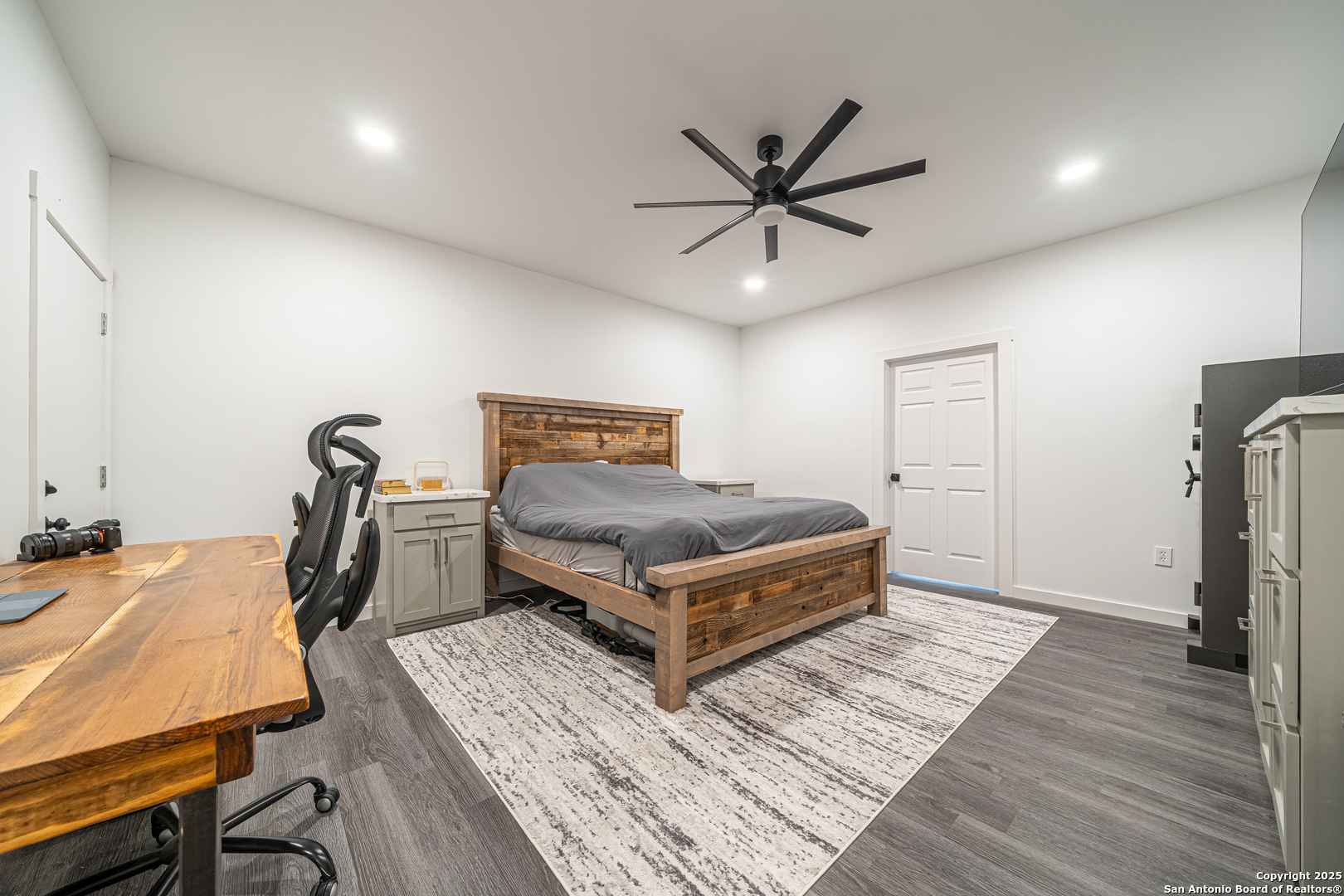 247 Betty Bandera TX 78003