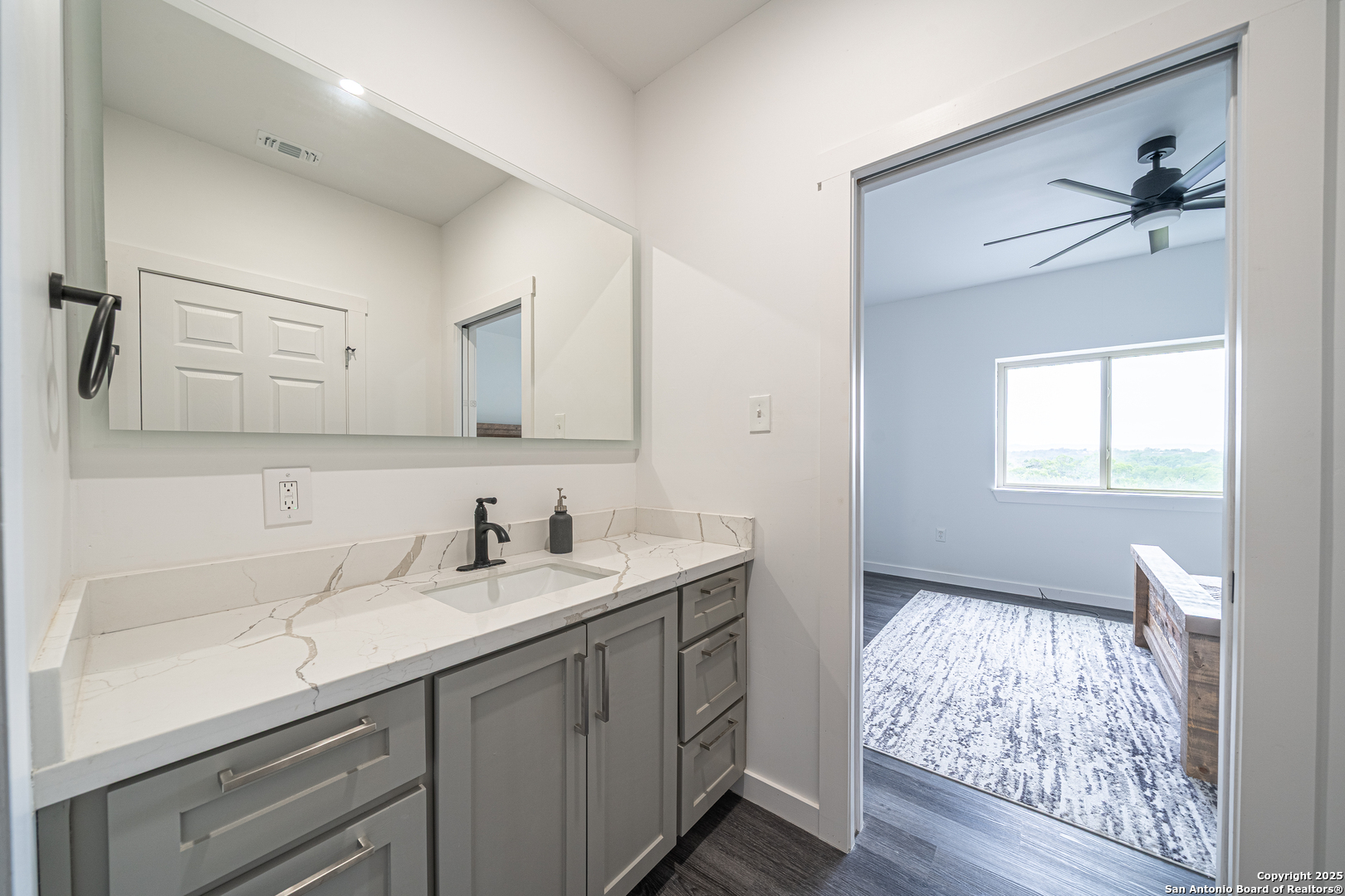 247 Betty Bandera TX 78003