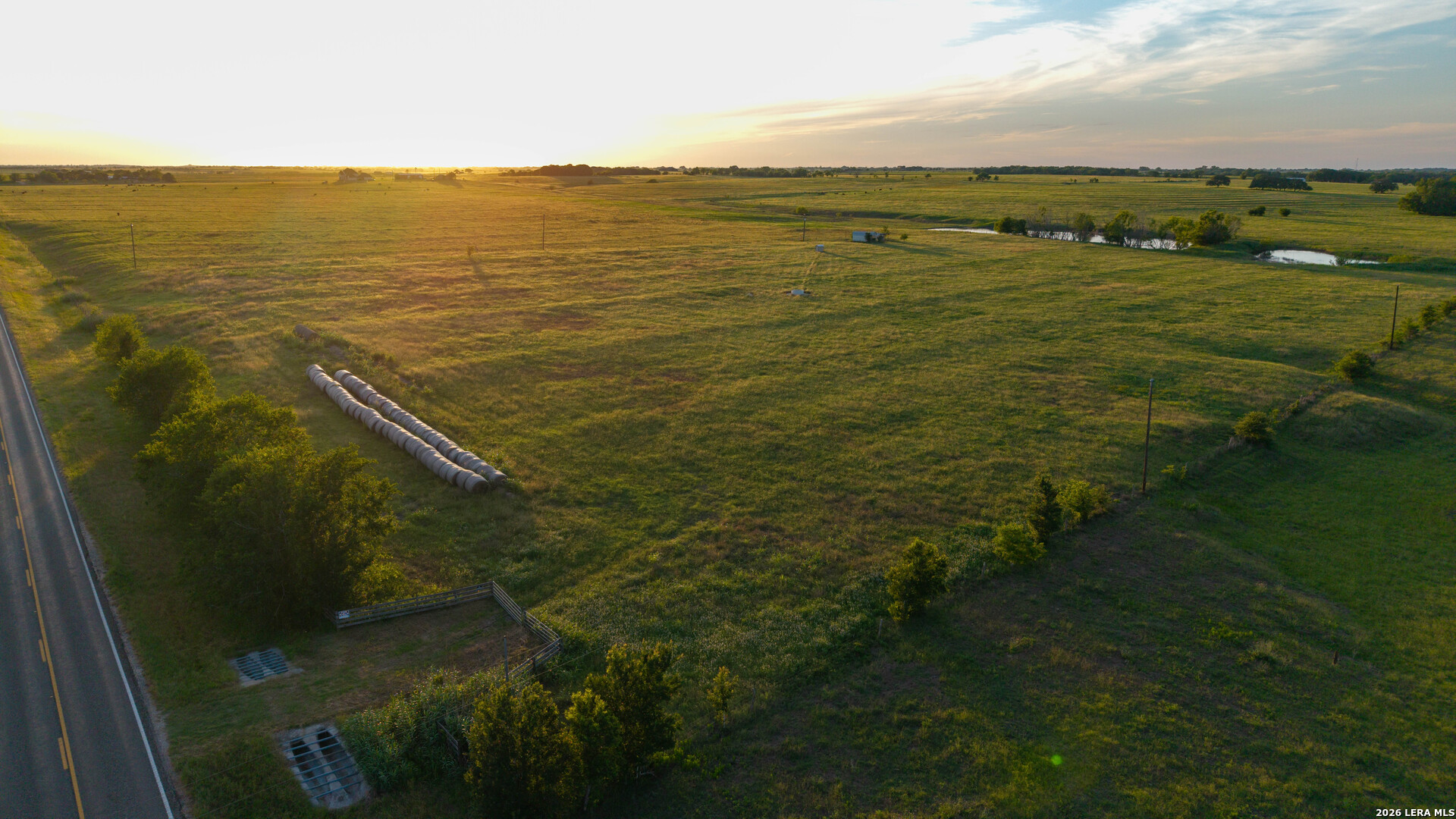 6932 Fm 532 Moulton TX 77975