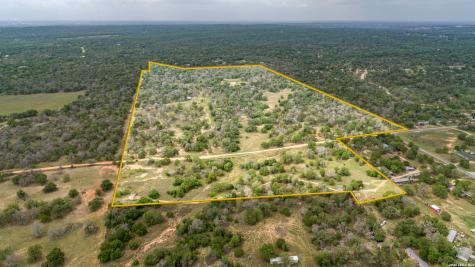 132 Roemer Lane W Floresville TX 78114