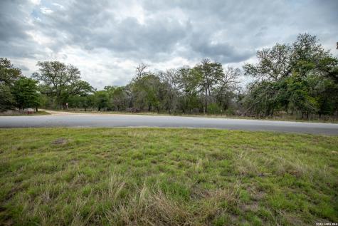 132 Roemer Lane W Floresville TX 78114