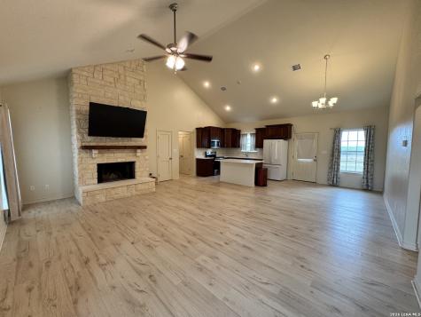 4776 Fm 20 Seguin TX 78155