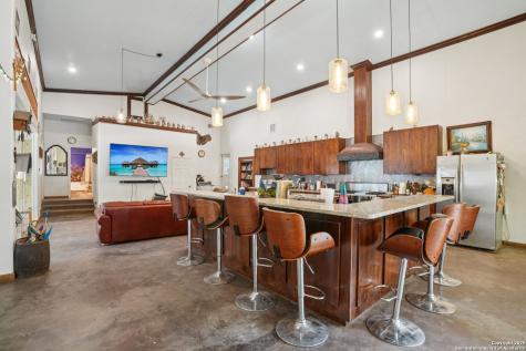 3001 Curry Seguin TX 78155