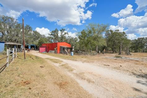 3001 Curry Seguin TX 78155