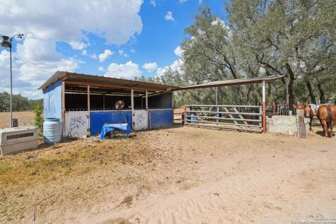3001 Curry Seguin TX 78155