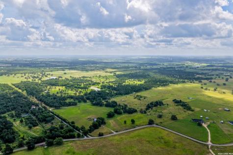 5501 Old Colony Line Road Lockhart TX 78644