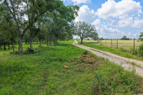 5501 Old Colony Line Road Lockhart TX 78644