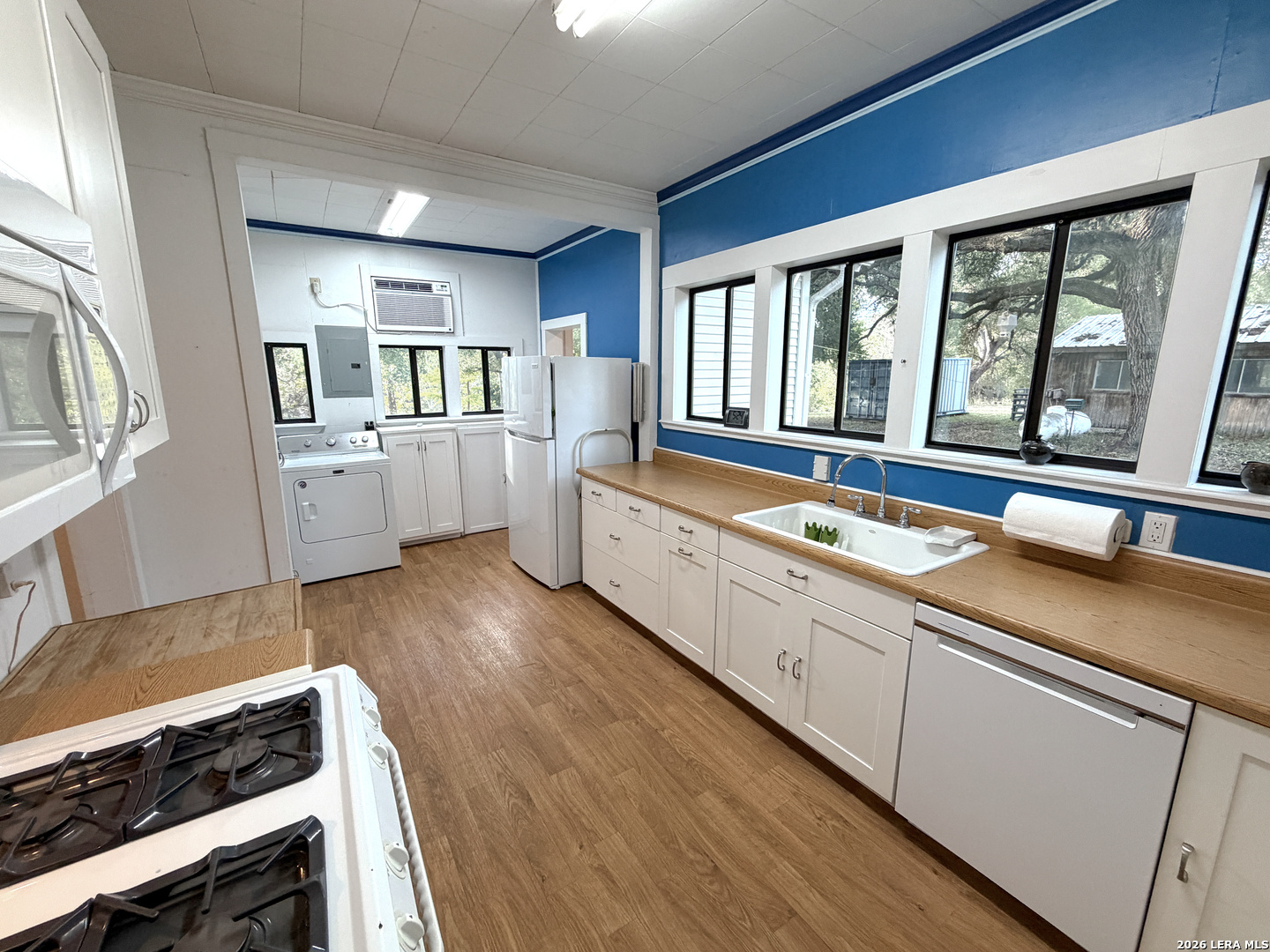 5229 County Road 336 Sabinal TX 78881