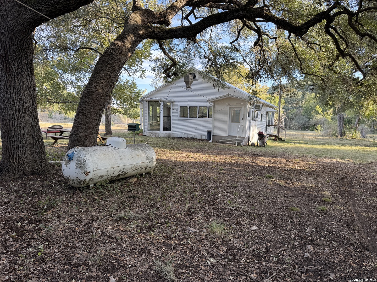 5229 County Road 336 Sabinal TX 78881