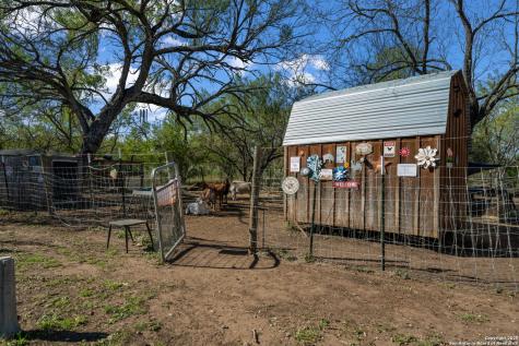 14350 Interstate 35 Von Ormy TX 78073