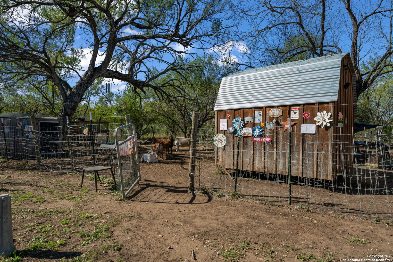 14350 Interstate 35 Von Ormy TX 78073