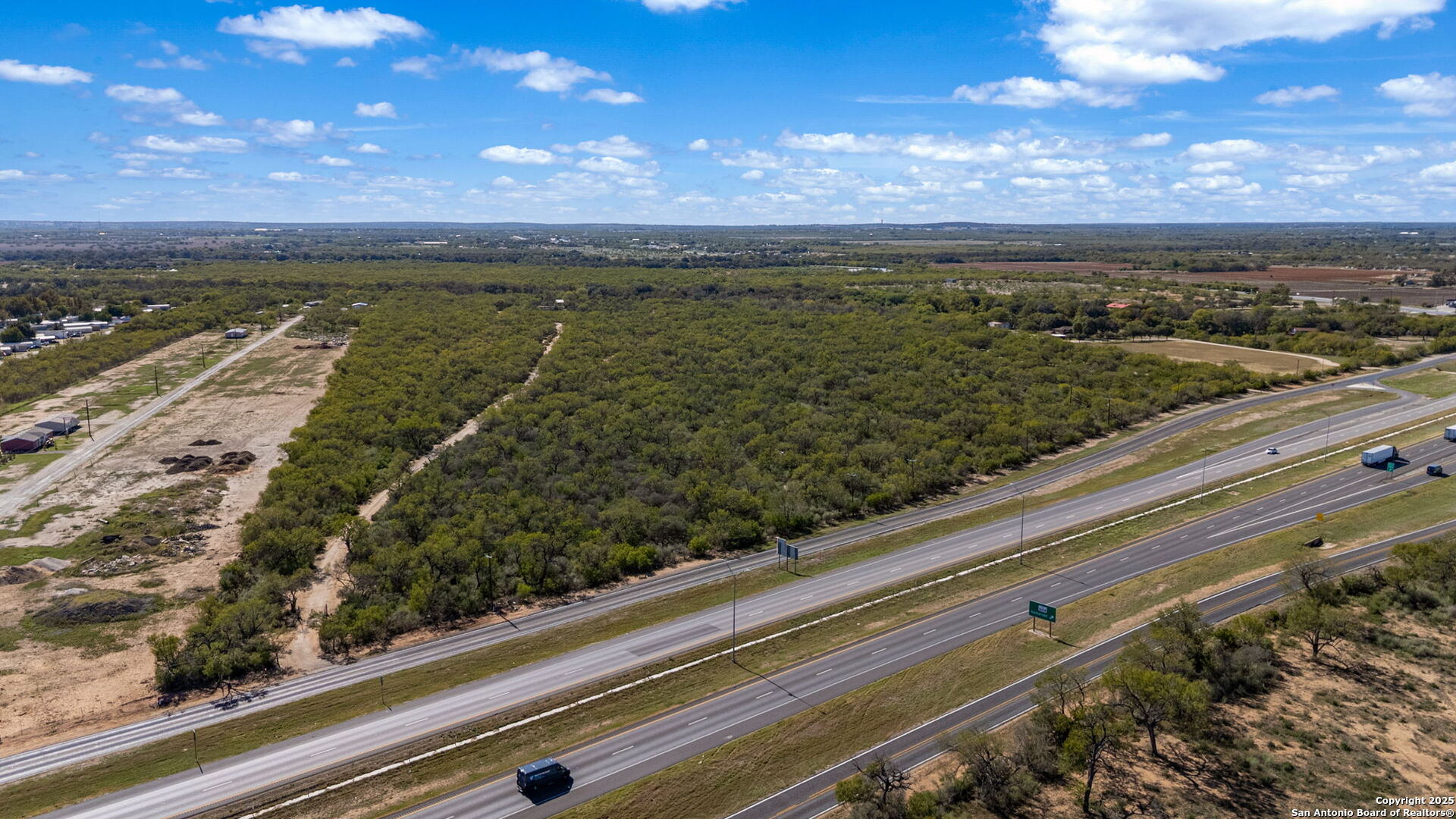 14350 Interstate 35 Von Ormy TX 78073