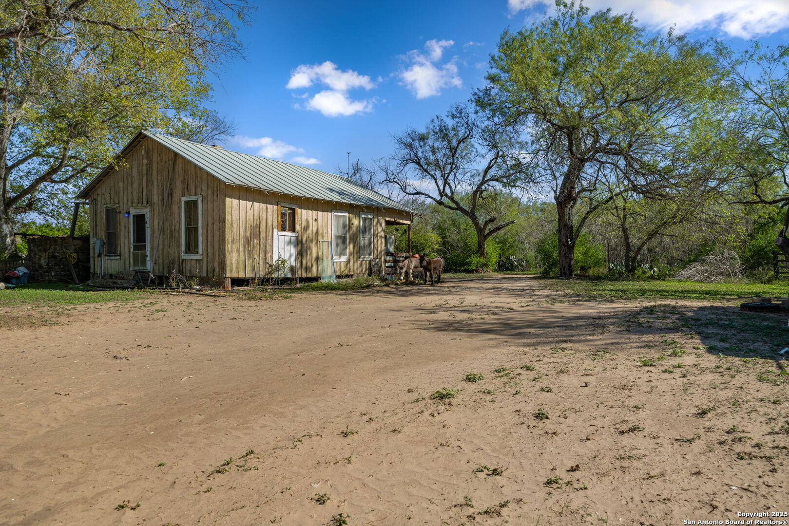 14350 Interstate 35 Von Ormy TX 78073