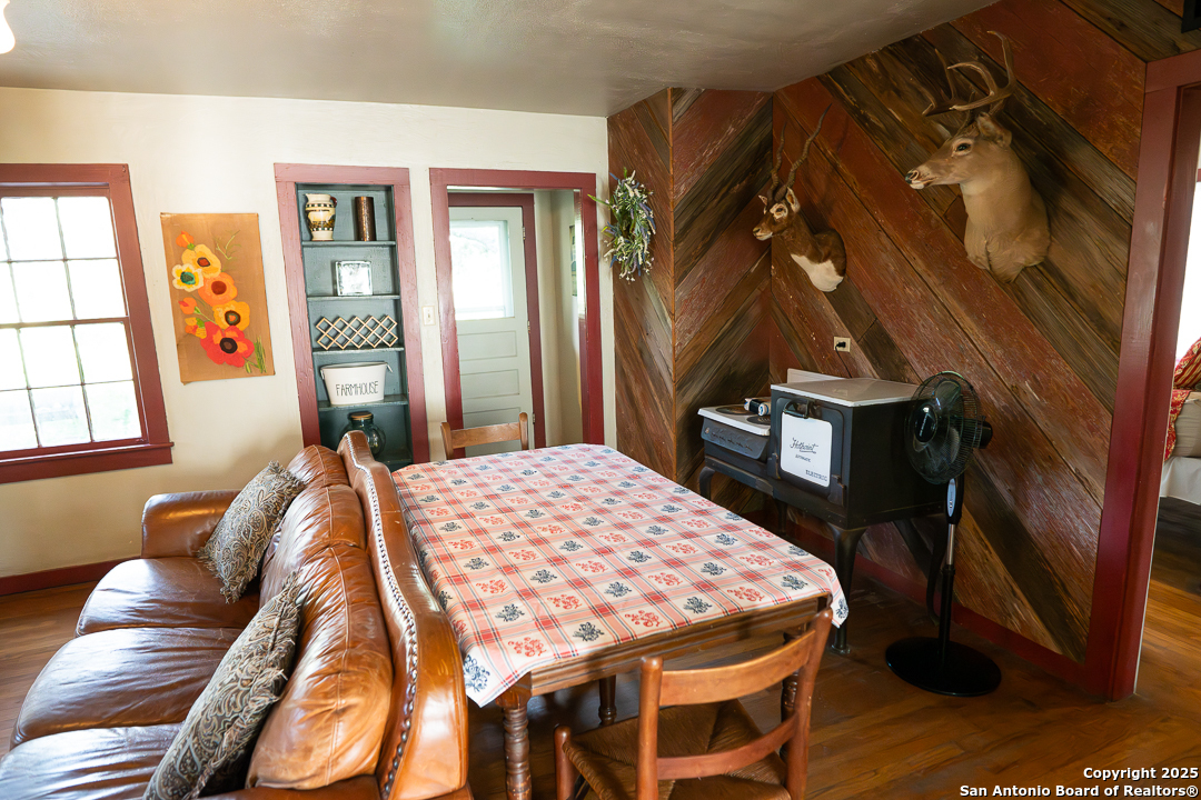 35298 Fm 187 Vanderpool TX 78885