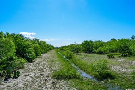 0 Cr 628 Sinton TX 78387