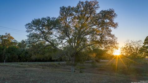 380 Clinton Road Cuero TX 77954