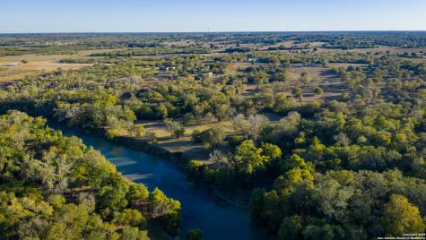 380 Clinton Road Cuero TX 77954