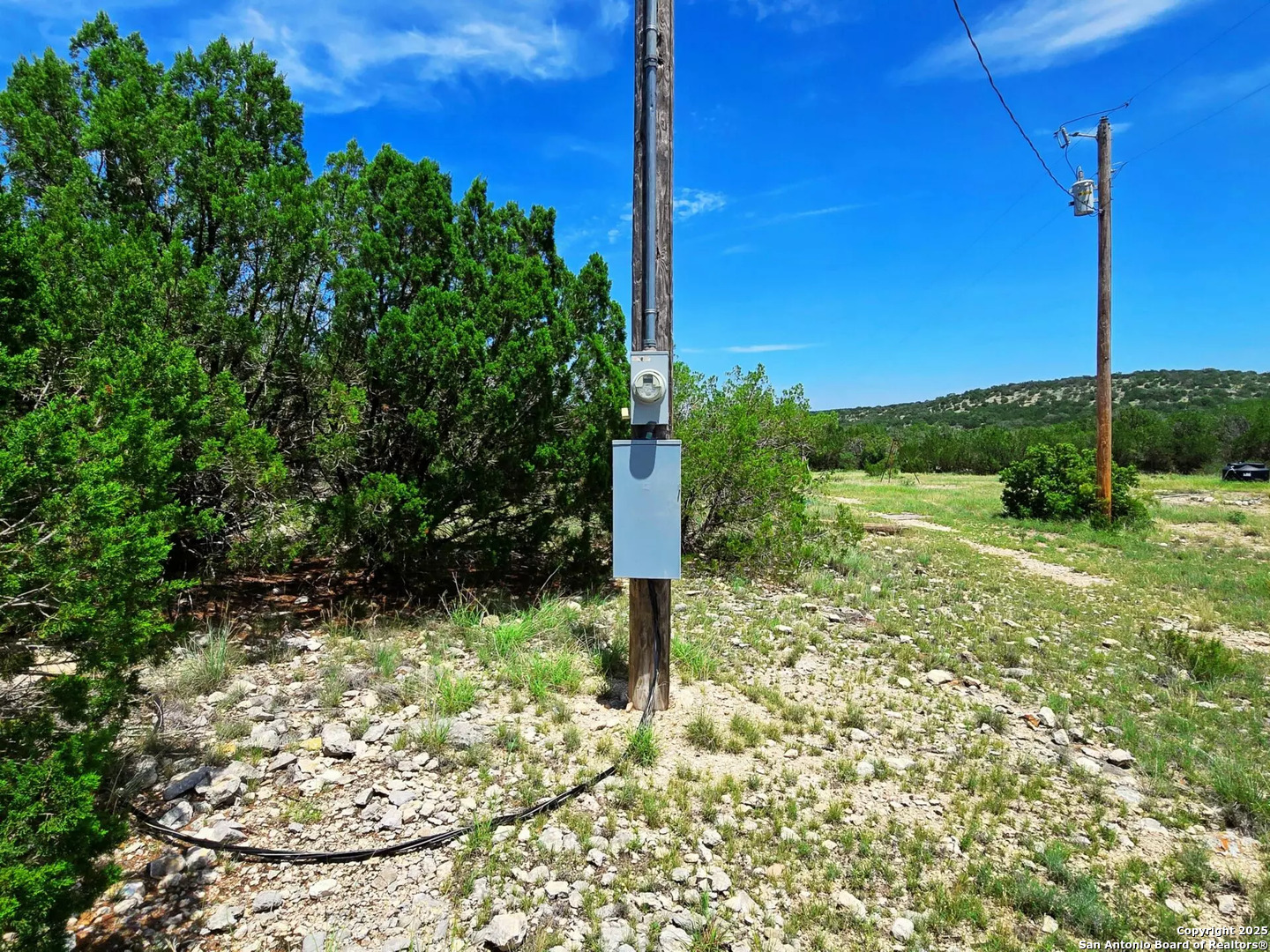 2033 Sd # 45670 Rocksprings TX 78880