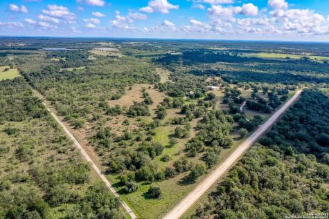 370 Dowdy Road Seguin TX 78155
