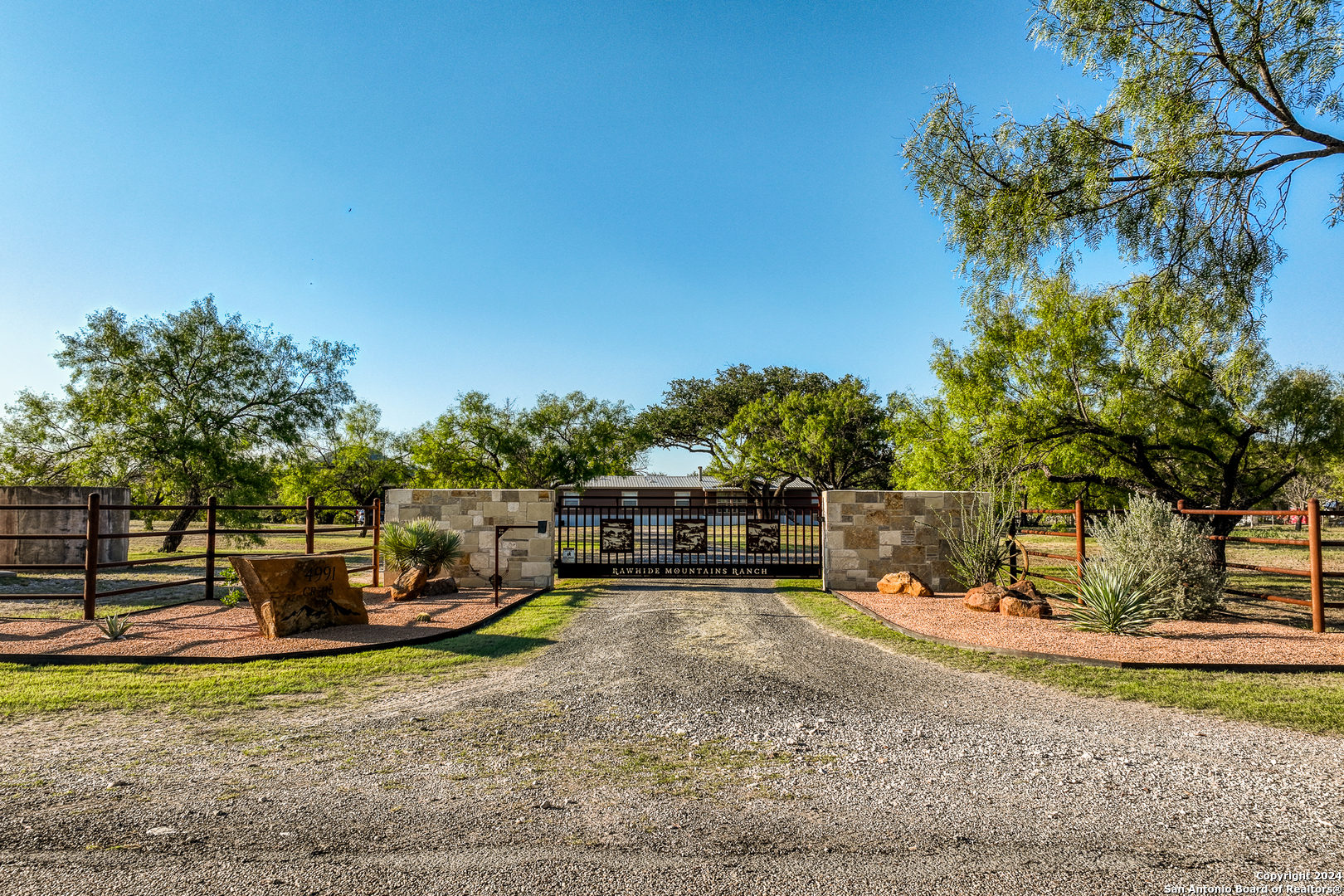 4991 Cr 416 #55 N Uvalde TX 78833