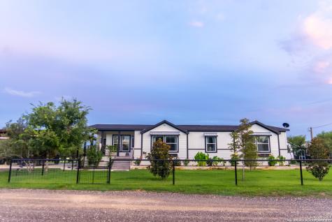 11089 Alternate 90 Seguin TX 78155