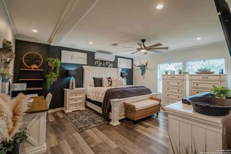 11089 Alternate 90 Seguin TX 78155